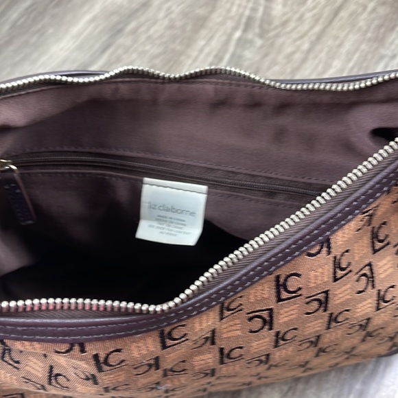 Liz Claiborne Signature Brown Handbag - Picture 6 of 6